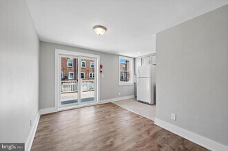 306 Pine St in Sharon Hill, PA - Building Photo - Building Photo