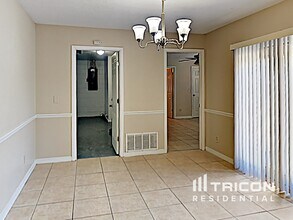 1498 Orange Blossom Ct in Kissimmee, FL - Building Photo - Building Photo