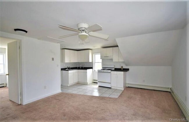 547 NY-17M in Middletown, NY - Foto de edificio - Building Photo