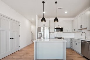 The Oaks at Covell in Edmond, OK - Building Photo