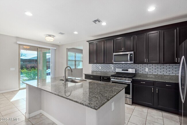 property at 2927 W Westland Rd