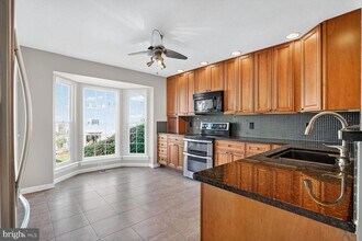 6836 Kerrywood Cir in Centreville, VA - Building Photo - Building Photo