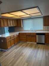 2498 Fir Ln in Hanford, CA - Building Photo - Building Photo