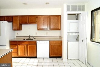 5 Muir Woods Ct in Annapolis, MD - Building Photo - Building Photo