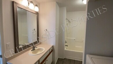 677 Paradise Plz, Unit 101 in Twin Falls, ID - Building Photo - Building Photo