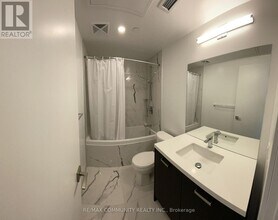55 Ontario St in Toronto, ON - Building Photo - Building Photo