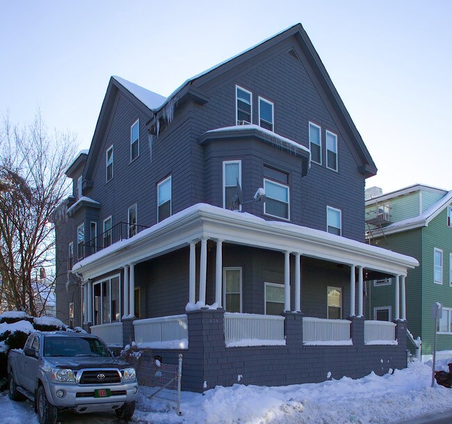 235 Purchase St in Fall River, MA - Building Photo - Building Photo