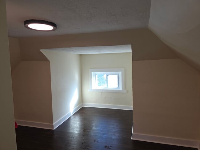 498 Clarendon St in Newark, OH - Building Photo - Building Photo