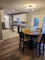 4300 Wynnewood Dr in Fort Smith, AR - Building Photo