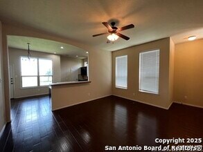 522 Creekside Cir in New Braunfels, TX - Building Photo - Building Photo