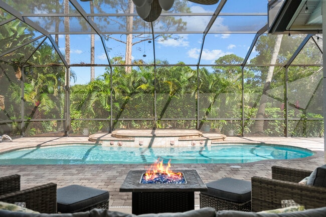 4213 SW Utterback St in Port St. Lucie, FL - Building Photo - Building Photo