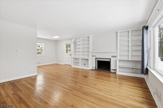 81 Glen Ave in Millburn, NJ - Building Photo - Building Photo