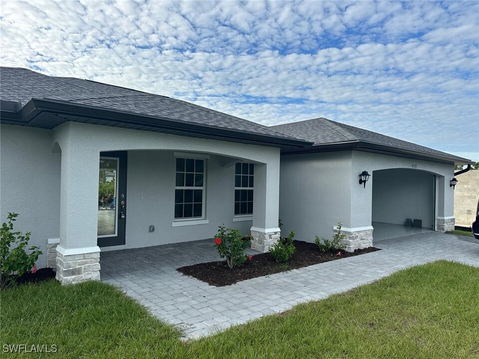 4513 Pawnee St in Port Charlotte, FL - Building Photo