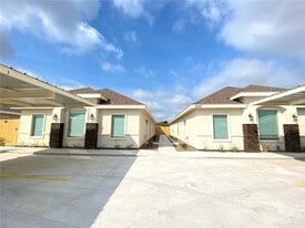 2109 Canyon Dr in Weslaco, TX - Building Photo