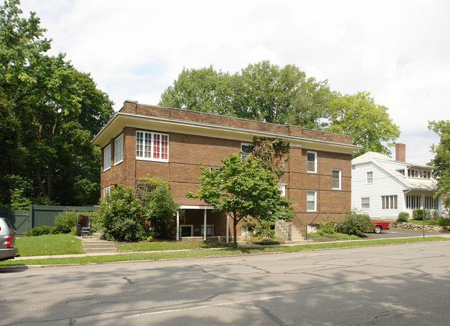 2063-2091 Summit St in Columbus, OH - Building Photo - Building Photo