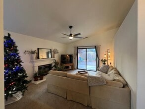 1130 N Miami Ave in Clovis, CA - Building Photo - Building Photo