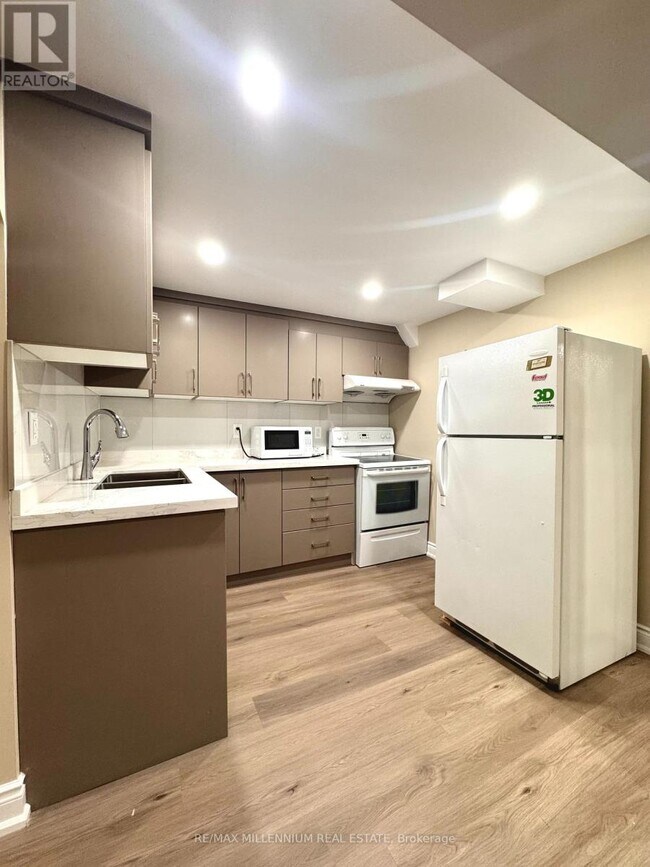 59 Crawford Dr in Brampton, ON - Building Photo - Building Photo