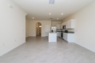 1594 Colt Creek Pl in Wesley Chapel, FL - Building Photo - Building Photo