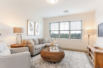 35 Rosebrook Pl in Wareham, MA - Building Photo - Building Photo