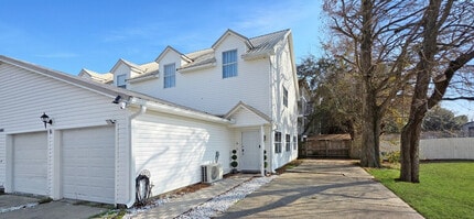 1805 Irish Hill Dr, Unit SI ID1490298P in Biloxi, MS - Building Photo - Building Photo