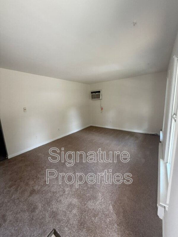 5054 Glen Tara Dr in Midlothian, VA - Building Photo - Building Photo