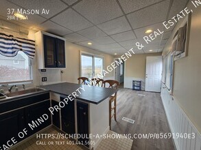 37 Mason Ave in Portsmouth, RI - Building Photo - Building Photo