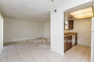 616 S Hardy Dr in Tempe, AZ - Building Photo