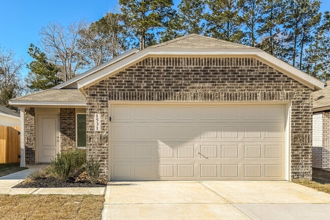 325 Woodland Hills Dr