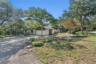 104 Timpanagos Dr in Lakeway, TX - Building Photo - Building Photo