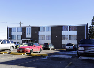 Park Ridge Apartments in Aurora, CO - Foto de edificio - Building Photo