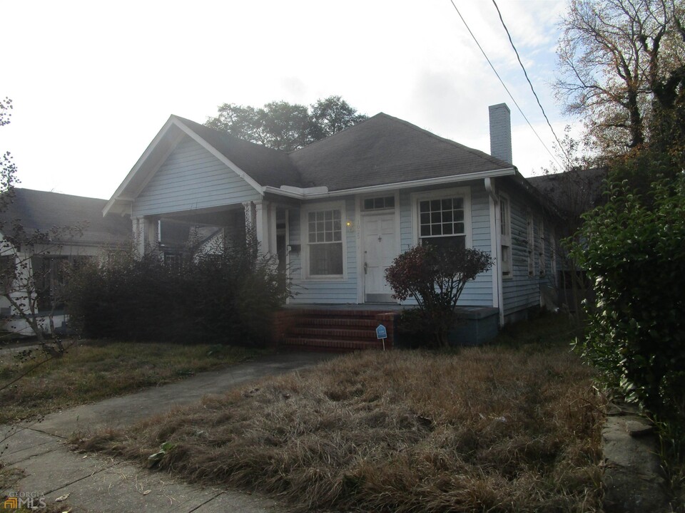 1025 Hillyer Ave in Macon, GA - Building Photo