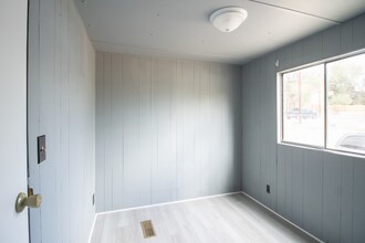 704 Vine Ave in Farmington, NM - Building Photo - Building Photo