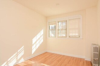 2536 N Sawyer Ave in Chicago, IL - Building Photo - Building Photo