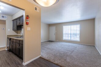 Steeplechase in Alvin, TX - Foto de edificio - Interior Photo