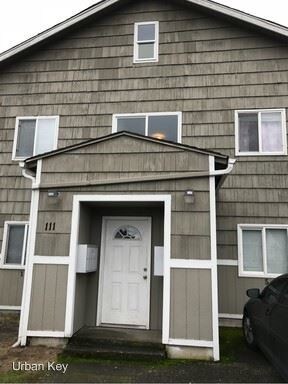 111 10th St SE in Auburn, WA - Building Photo