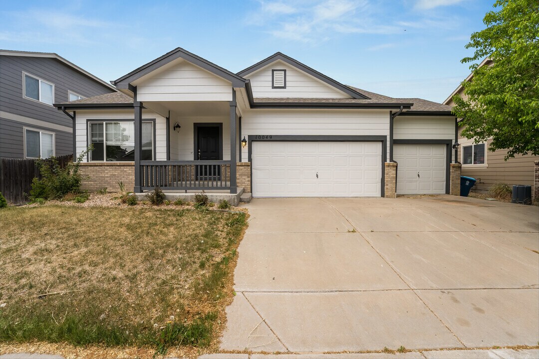 10049 Jasper St in Commerce City, CO - Building Photo