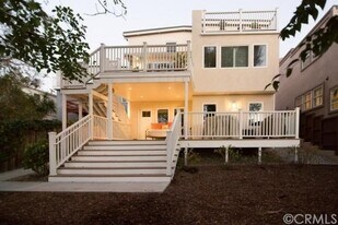 1085 10th St in Hermosa Beach, CA - Building Photo