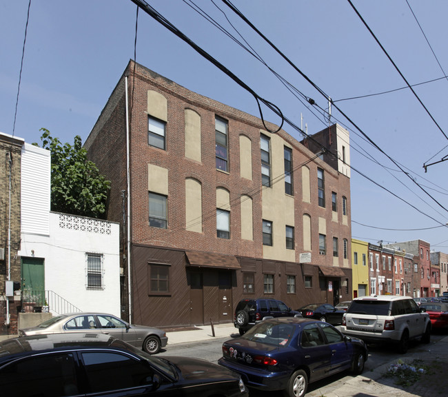 Juniper Apartments in Philadelphia, PA - Building Photo - Building Photo