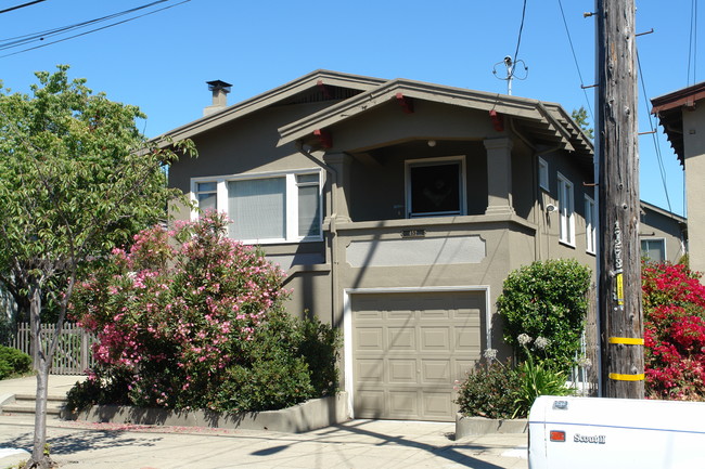 452-454 42nd St in Oakland, CA - Foto de edificio - Building Photo