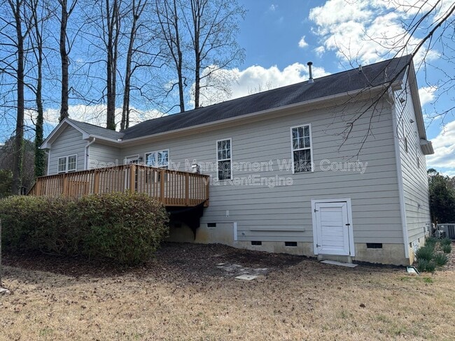 828 Shackleton Rd in Apex, NC - Building Photo - Building Photo