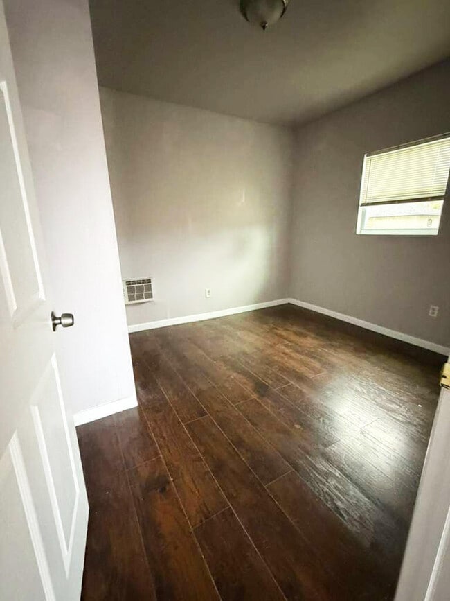 701 N 9th St in Fort Pierce, FL - Building Photo - Building Photo