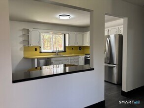 42 Wendy Rd in Trumbull, CT - Building Photo - Building Photo