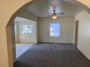 610 E Xyler St in Tulsa, OK - Building Photo - Building Photo
