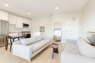2210 Wisconsin Ave NW in Washington, DC - Building Photo - Building Photo