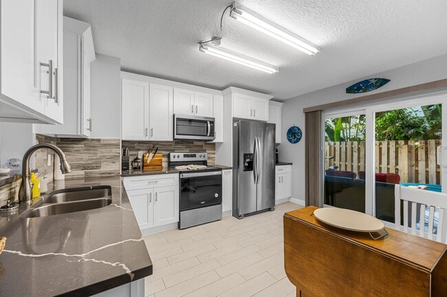 1277 S Orlando Ave in Cocoa Beach, FL - Building Photo - Building Photo