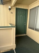 3928 Clear Acre Ln in Reno, NV - Building Photo - Building Photo