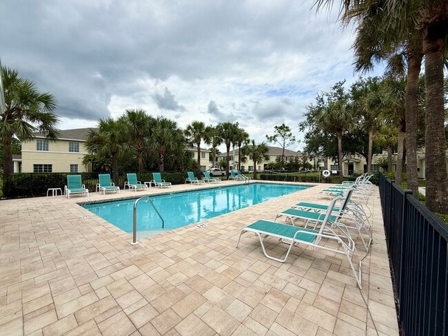 250 Cape Harbour Loop in Bradenton, FL - Building Photo - Building Photo