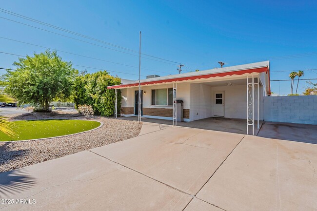 property at 7228 E Garfield St