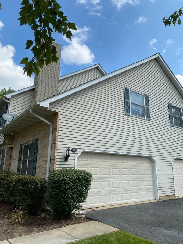 property at 1443 Laurel Oaks Dr