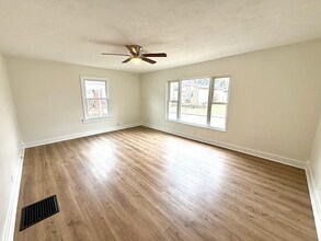 517 Beckman St in Dayton, OH - Foto de edificio - Building Photo